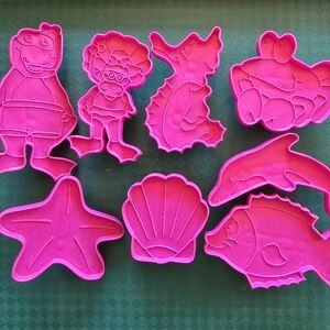 Vintage Crayola Barney & Friends By the Sea Cookie Cutters Set of 8 (1993)